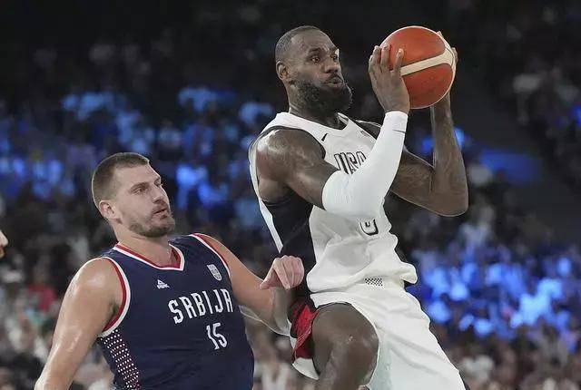 塔图姆巅峰对决，德罗巴与70激战塞尔维亚队分钟，惊险取胜胜负难料！